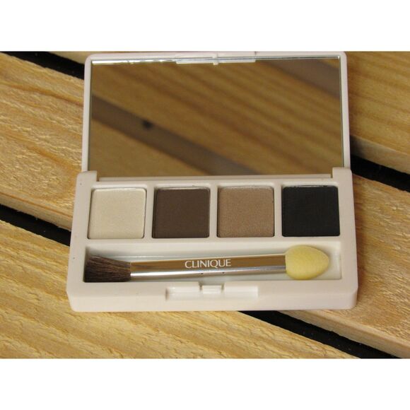 Clinique All About Shadow Quad NEW - Picture 3 of 6